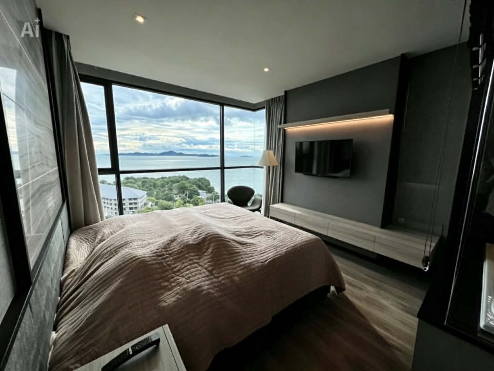 6 Andromeda Condo for Rent