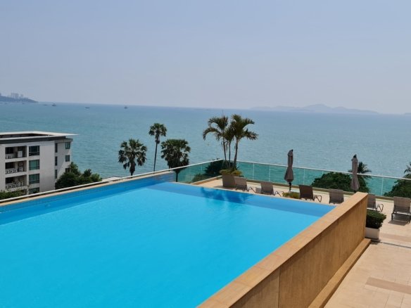 Laguna Heights – Wong Amat Beach