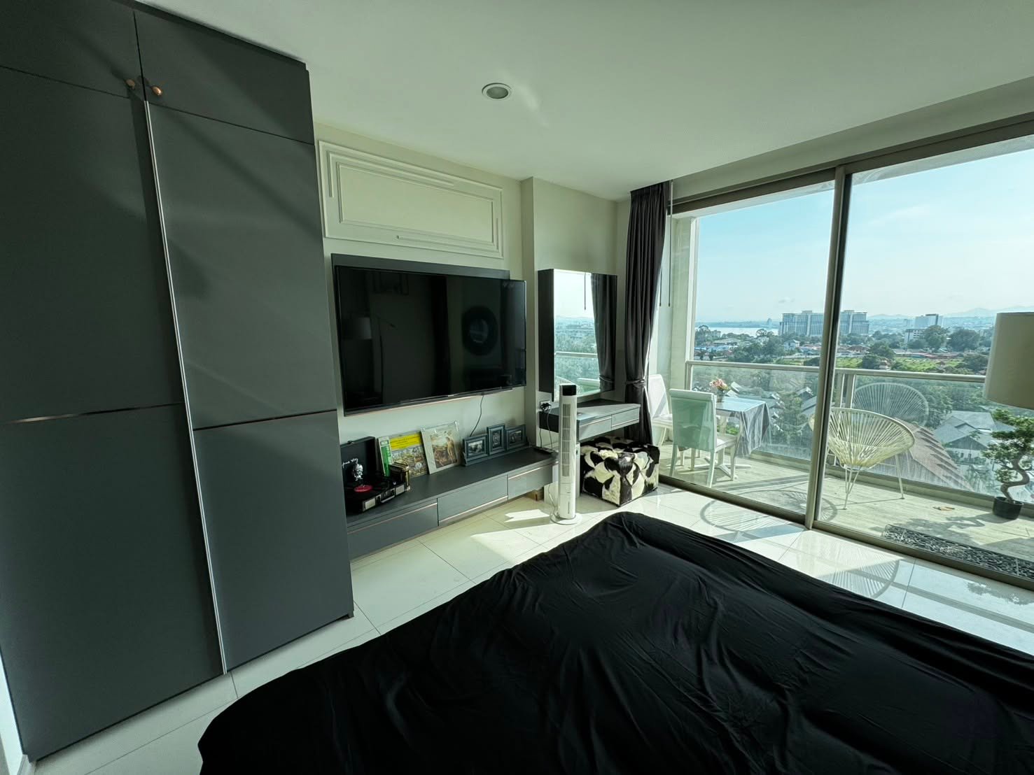 The-Rivera-Wong-Amat-Beach (3) The Riviera Wongamat Beach Pattaya | Sea View Studio 32 Sq.m. | 2.7 Million THB